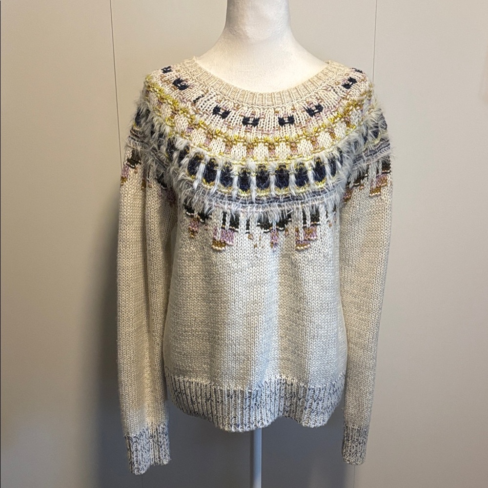 Elegant Cream Patterned Women's Sweater